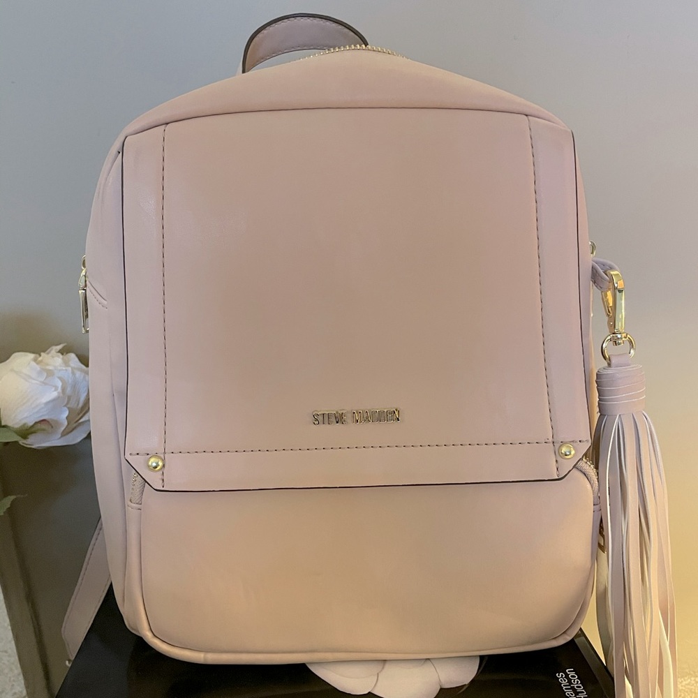 ✨LIKE NEW✨Steve Madden Backpack